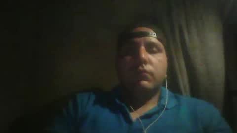 Snapshot of roger3600 chatting on October 21, 12:36 am Roger online show from October 21, 12:36 am