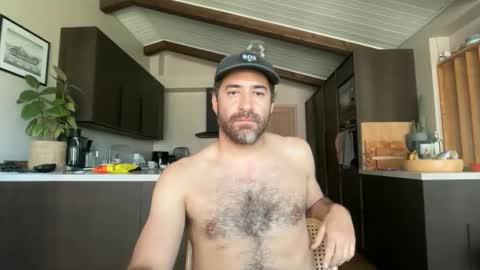 Roger Sterling online show from June 7, 9:38 am