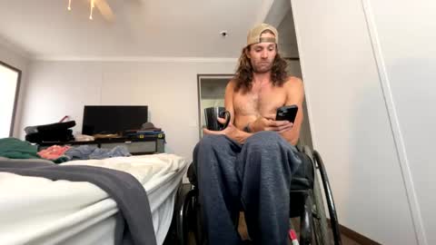 Rollinintheweeds online show from September 21, 5:46 pm