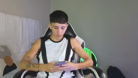 Rome online show from April 22, 8:35 pm