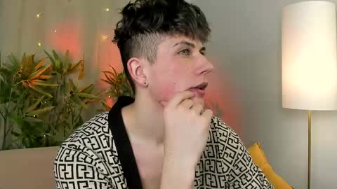 Rony online show from April 22, 8:35 pm