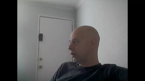 Snapshot of rooboy55 chatting on December 24, 3:05 am rooboy55 online show from December 24, 3:05 am