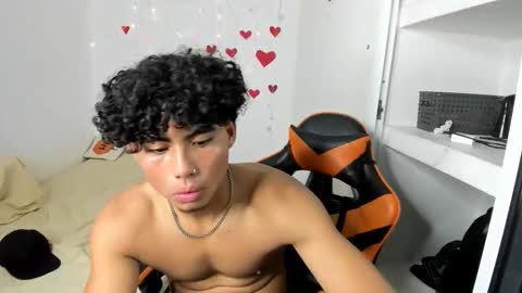 rory_peters_ online show from March 8, 4:55 pm