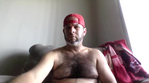 Snapshot of rubbingoneout714 chatting on February 17, 6:04 pm rubbingoneout714 online show from February 17, 6:04 pm