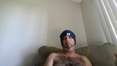 Snapshot of rubbingoneout714 chatting on January 1, 4:29 pm rubbingoneout714 online show from January 1, 4:29 pm