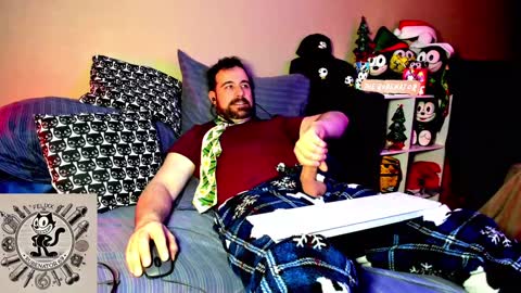Snapshot of rubenator69 chatting on December 25, 9:00 pm Ruben online show from December 25, 9:00 pm