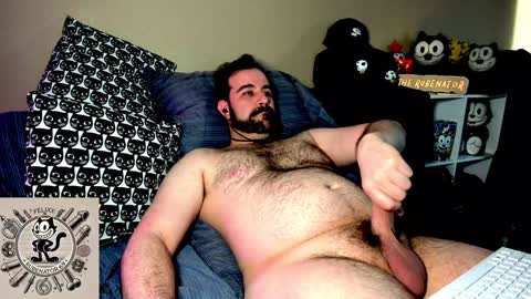 Snapshot of rubenator69 chatting on December 30, 11:49 pm Ruben online show from December 30, 11:49 pm
