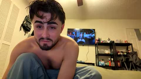 rubenzaragosa09 online show from May 29, 2:54 am