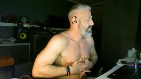 Chico que rico Caliente online show from February 13, 2:51 am