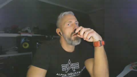 Chico que rico Caliente online show from January 6, 4:55 pm