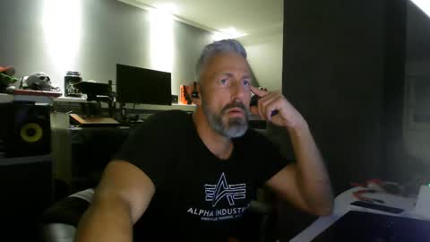 Chico que rico Caliente online show from February 11, 12:28 am