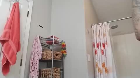 ruinvale online show from February 6, 7:44 pm