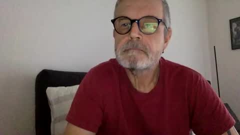 Jimi online show from November 17, 8:28 am