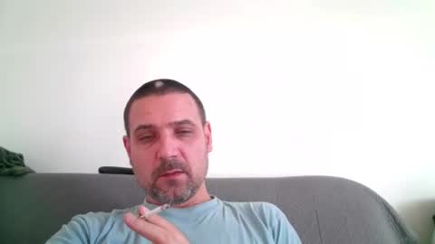 rul3ssuck online show from December 17, 8:23 am