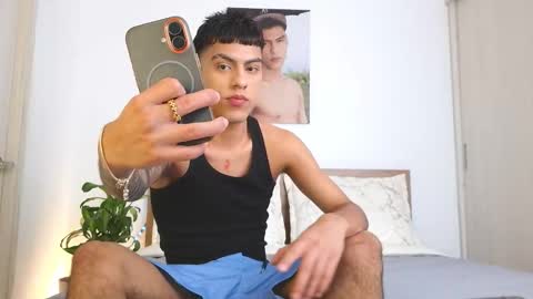  R U S S E L L  online show from March 2, 6:26 pm