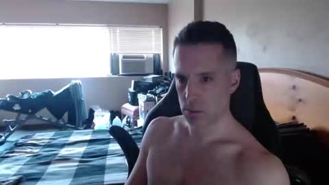 rustic_cuse_777 online show from March 25, 8:13 pm