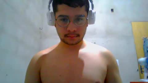 ruuiz111 online show from March 25, 2:48 am