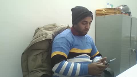 Snapshot of rwb17 chatting on January 18, 11:43 am rwb17 online show from January 18, 11:43 am