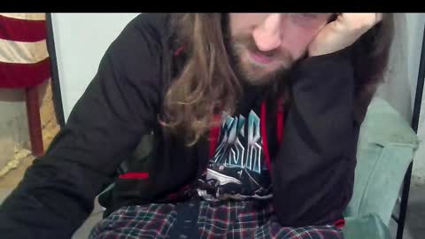 rwb1982 online show from December 20, 1:07 pm