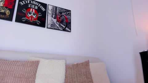 Ryan  online show from October 25, 4:14 am