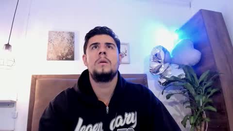    online show from March 7, 12:36 pm