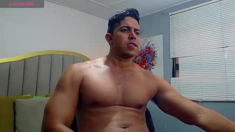 Snapshot of ryan_nesson chatting on September 30, 5:27 pm Ryan online show from September 30, 5:27 pm