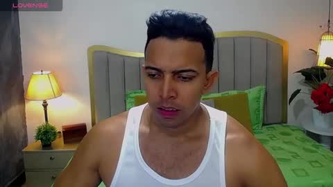 Snapshot of ryan_nesson chatting on October 13, 1:17 pm Ryan online show from October 13, 1:17 pm