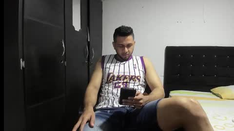 ryan_xc1 online show from November 21, 4:00 am