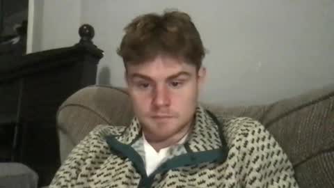 ryanhung_57 online show from January 12, 3:10 am