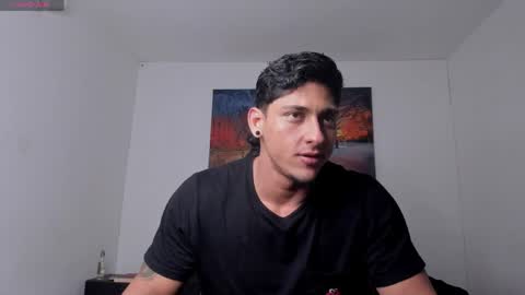 ryanwhite3 online show from April 24, 1:19 am