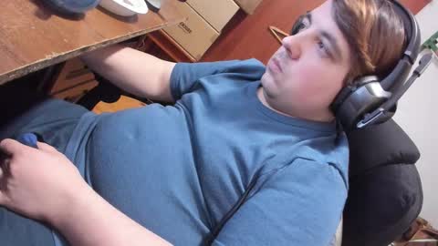 1141323  my Lord Mister Max   moms treasure online show from March 13, 11:22 pm