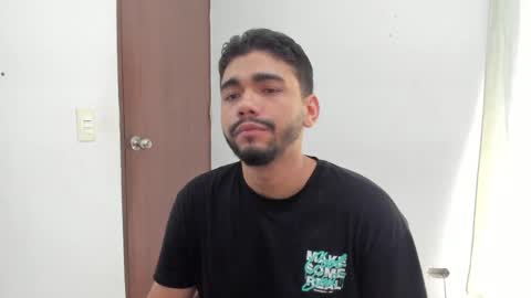 Snapshot of sack_rojas chatting on February 9, 2:07 pm Sack online show from February 9, 2:07 pm