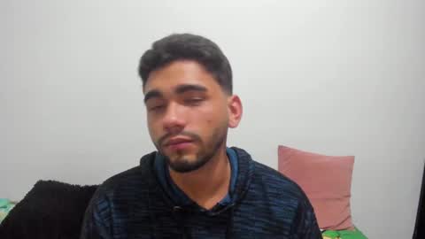 Snapshot of sack_rojas chatting on December 22, 4:50 am Sack online show from December 22, 4:50 am