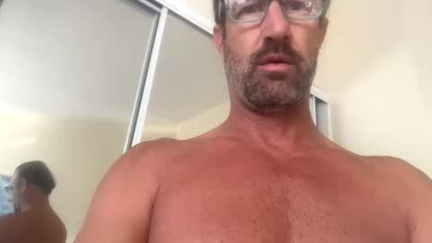 R online show from October 15, 4:03 pm