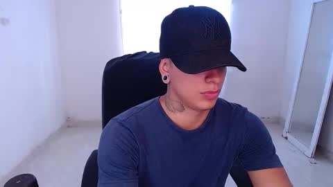 saenz_hotx online show from December 4, 3:21 pm