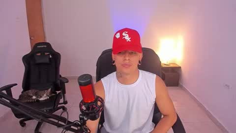 saenz_hotx online show from November 15, 9:06 pm