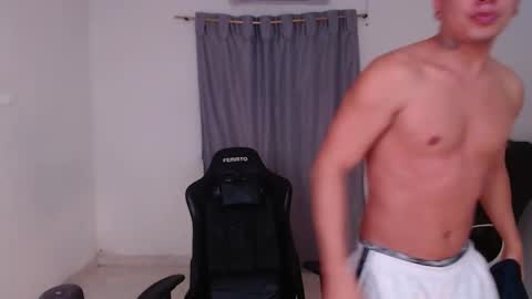 saenz_hotx online show from February 8, 4:25 am