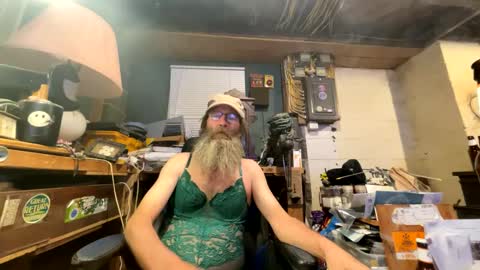 safety_fist online show from January 18, 1:34 am