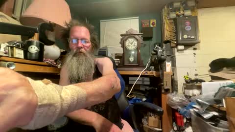 safety_fist online show from January 12, 6:06 am