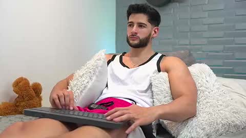 saimon  online show from February 14, 9:21 pm