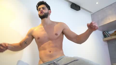 saimon  online show from January 25, 4:02 am