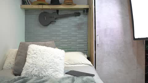 saimon  online show from January 11, 6:33 pm