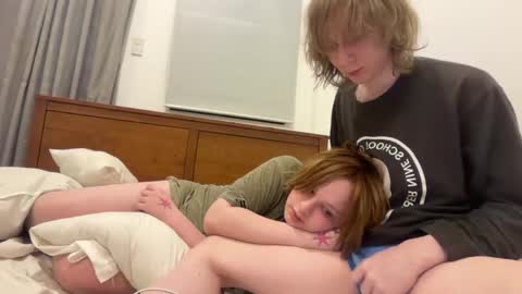 saintfawn online show from June 6, 4:46 pm