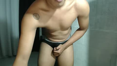 Taylor online show from November 9, 9:41 pm