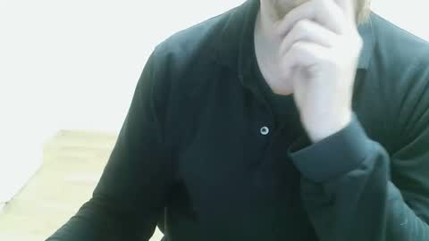 Saltimbanquier  Salt  ou  Banquier  online show from November 16, 1:02 pm