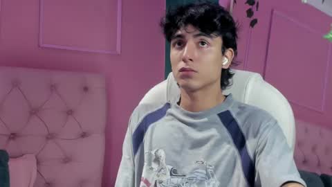 salvatore  online show from December 5, 9:39 pm