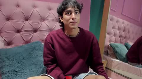 salvatore  online show from December 13, 8:15 pm