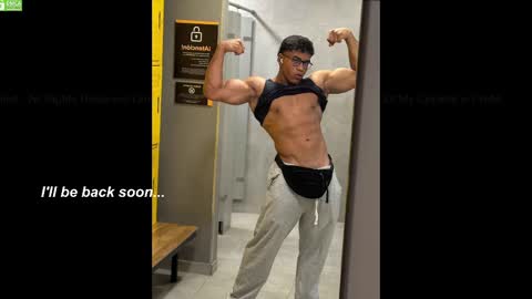 Snapshot of sam_rouge chatting on March 8, 3:00 pm sam_rouge online show from March 8, 3:00 pm