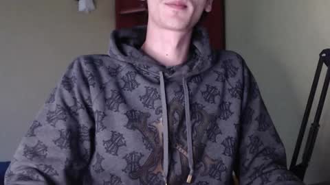 Snapshot of sam_skywalker chatting on September 25, 1:43 pm sam_skywalker online show from September 25, 1:43 pm