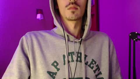 Snapshot of sam_skywalker chatting on October 17, 8:13 pm sam_skywalker online show from October 17, 8:13 pm